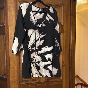 Black and White Floral swim Cover Up